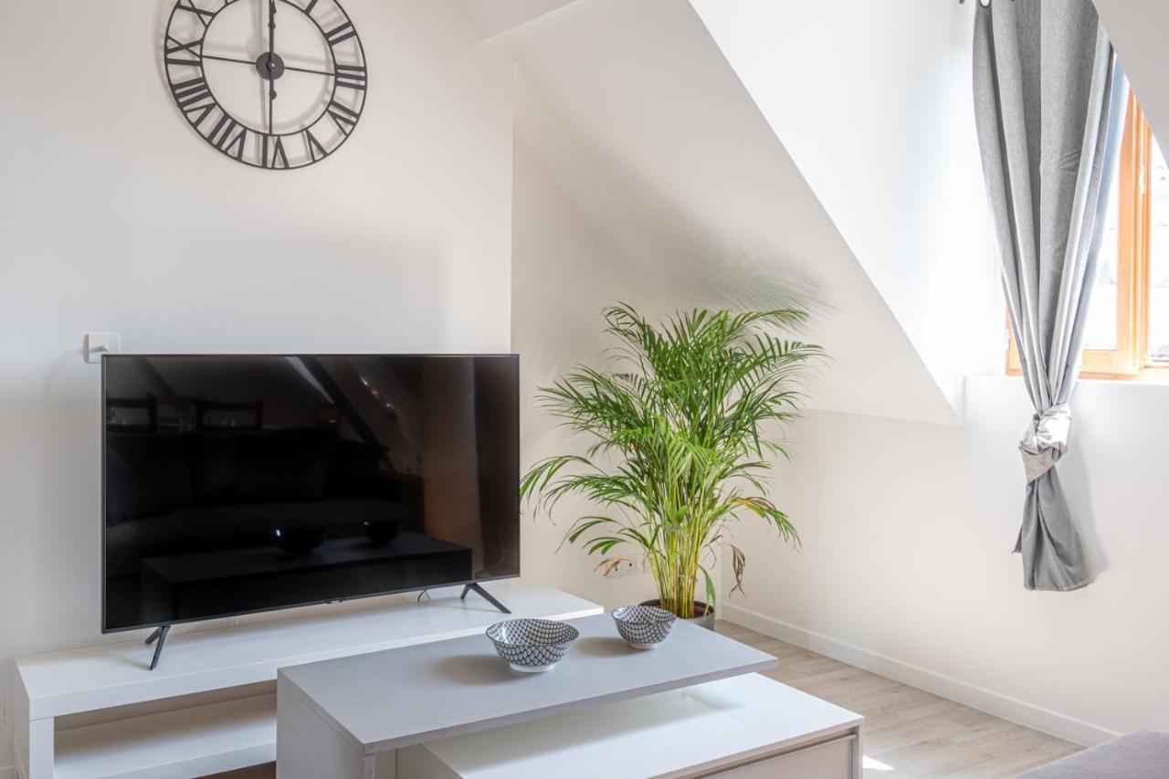 T3 Lumineux Proche Chateau Tout Equipe Rambouillet Exteriér fotografie